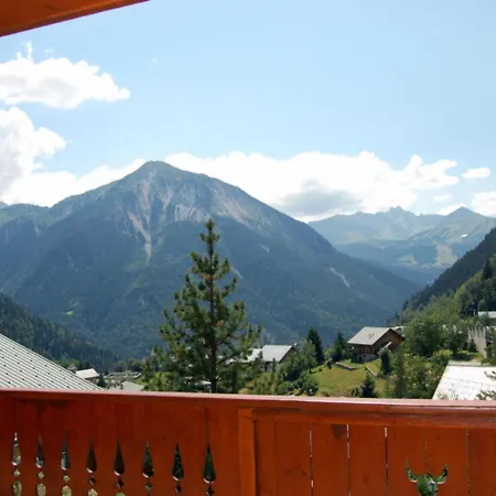 Magnificent Chalet With Balcony 아파트 *